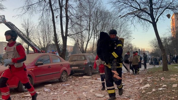 Cel puţin 12 morţi în urma unui atac rusesc cu rachete asupra Kievului