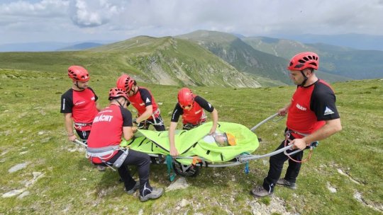 Două persoane și-au pierdut viața pe munte în ultimele 24 de ore. Alte 40 au fost salvate