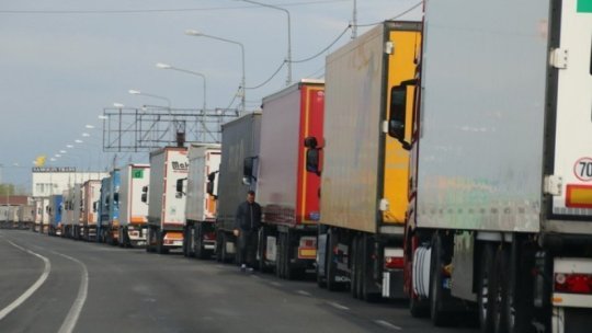 Restricții de trafic pentru camioane în județele sub cod roșu de caniculă