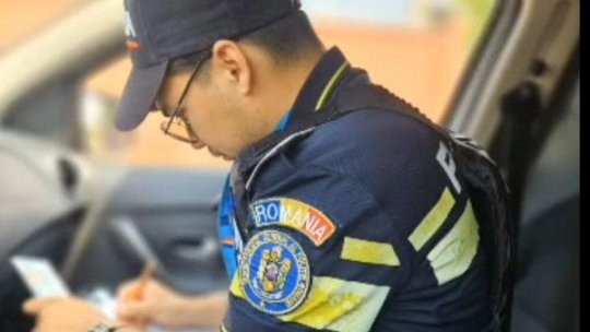 Acțiune a Poliției Transporturi Brașov la trecerile la nivel cu calea ferată. Zeci de amenzi și permise reținute