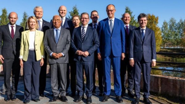 12 ţări membre ale UE cer o prezență crescută a UE în regiunea Arctică
