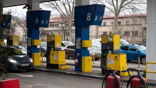 Preţul unui litru de benzină standard a ajuns la 9 lei şi 91 de bani