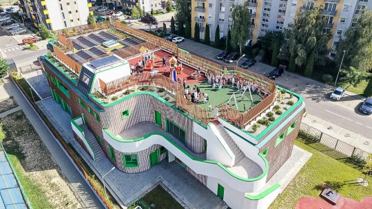 Noi creșe, grădinițe și școli în Brașov