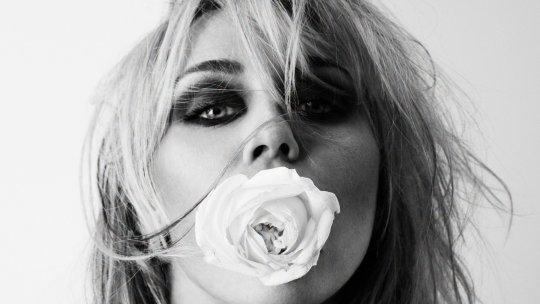 Miley Cyrus va lansa un nou album pe 18 septembrie