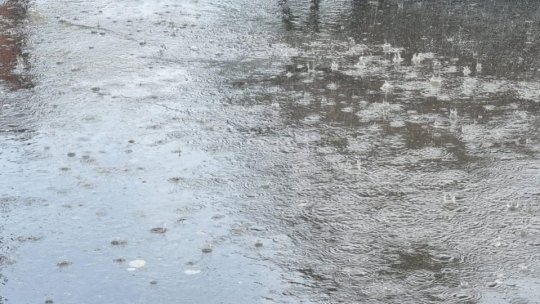 Ploi și temperaturi scăzute de săptămâna viitoare
