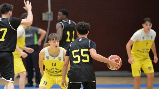 Baschet masculin: Corona Brașov a încheiat seria meciurilor de pregătire cu o înfrângere