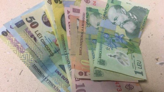 Benzina, peste 10 lei pe litru. Românii își reduc cheltuielile