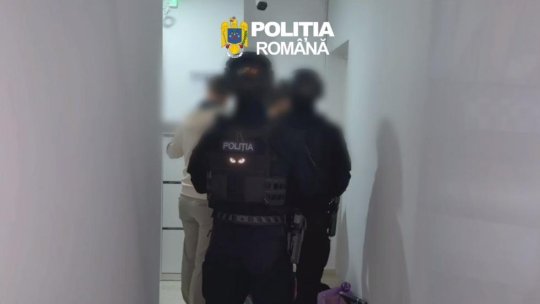 Percheziții domiciliare într-un dosar deschis pentru constituirea unui grup infracțional organizat | VIDEO