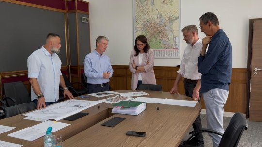 Primăria Brașov și Ordinul Arhitecților au stabilit primii pași pentru reorganizarea parcărilor din zona centrală