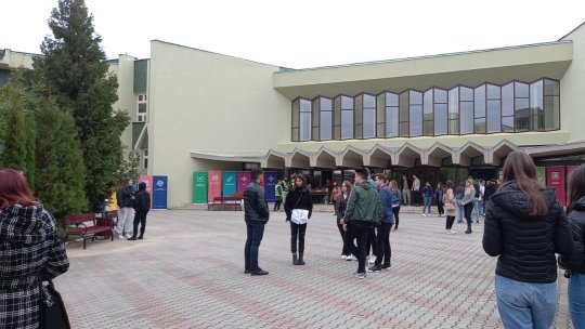 Peste 3600 de locuri disponibile pentru admiterea de toamnă la Universitatea Transilvania