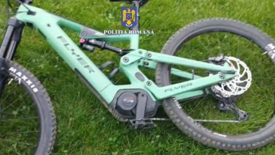 VIDEO Percheziții la Brașov. Biciclete furate din Germania, descoperite în România