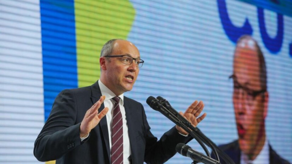 Fostul preşedinte al Parlamentului din Ucraina a fost asasinat de un atacator deghizat în curier Glovo