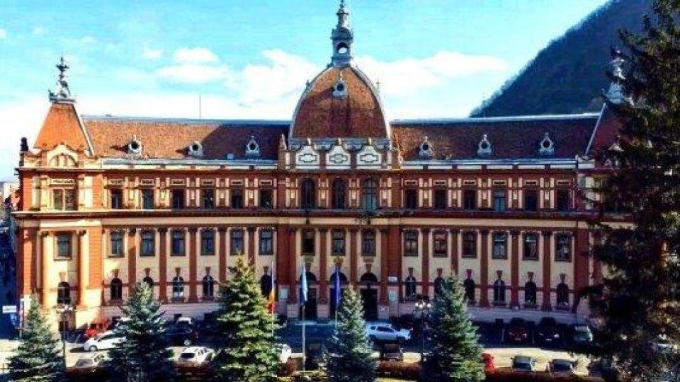 Reorganizare internă la Consiliul Județean Brașov, fără disponibilizări