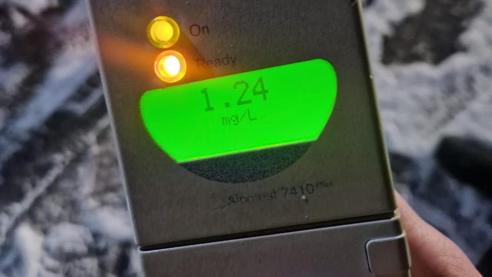 Șoferiță cu alcoolemie record, implicată într-un accident