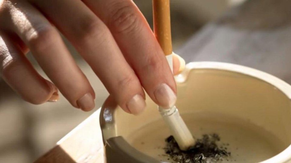 Fumatul va fi interzis în totalitate, pentru minori, în România