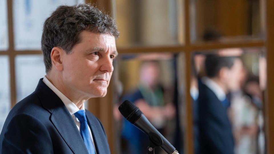 O nouă nominalizare pentru funcţia de premier, în așteptare