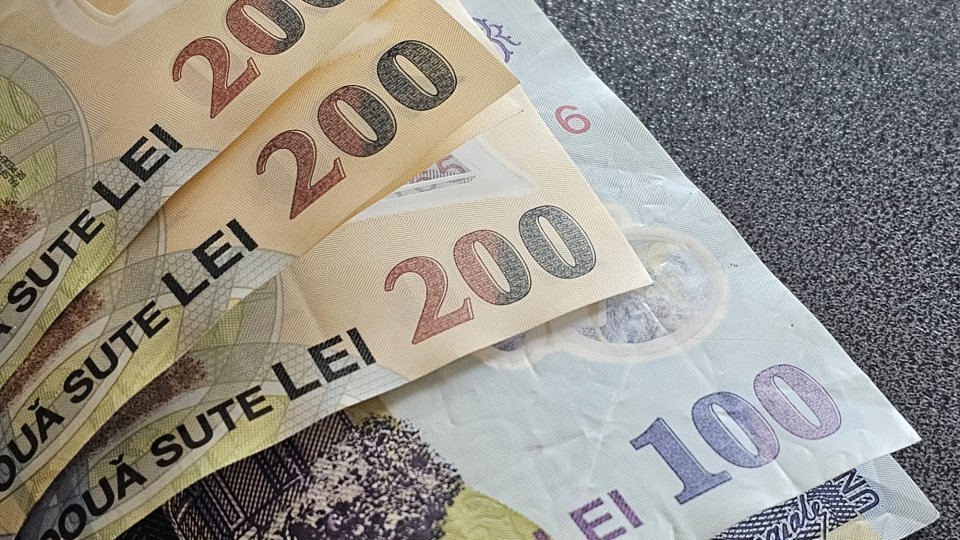 Continuă deprecierea leului. Preţul unui gram de aur a înregistrat un nou maxim istoric