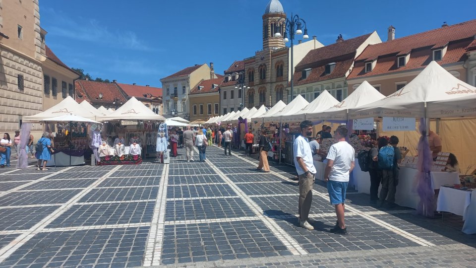 A început Festivalul Lavandei în Piața Sfatului