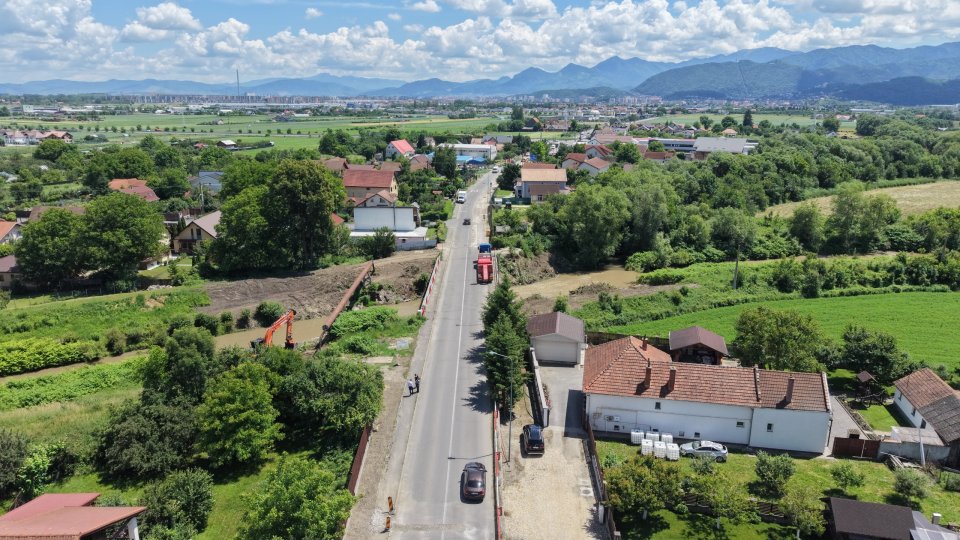 De luni se închide circulația pe podul situat peste Ghimbășel, pe strada Plugarilor | VIDEO