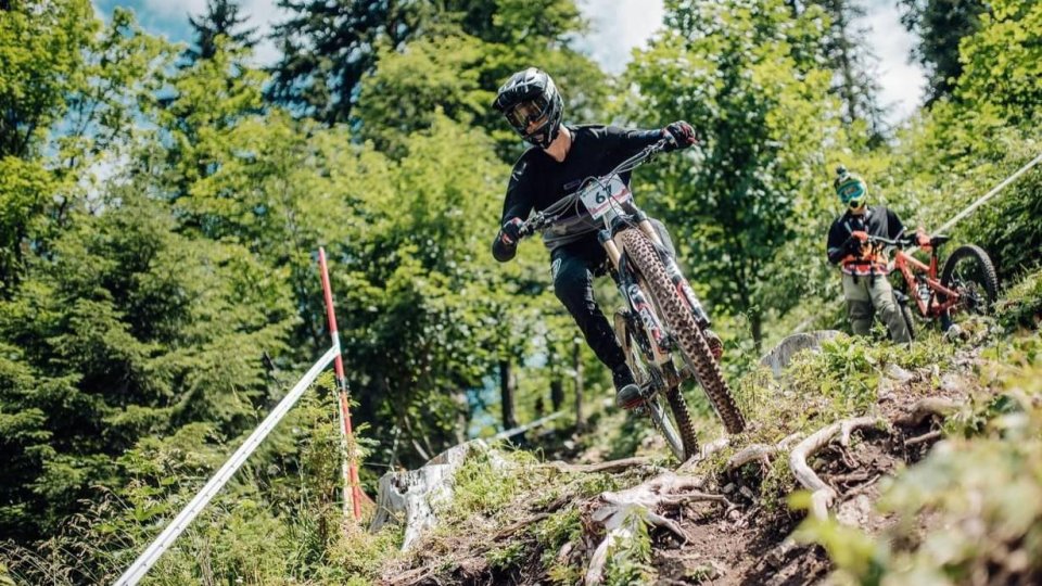 50% reducere pentru brașoveni la transportul cu telegondola în Bike Park Postăvarul