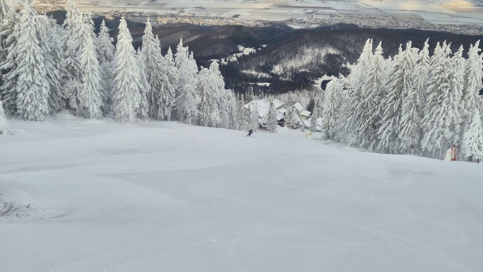 Se schiază în condiții bune în Poiana Brașov