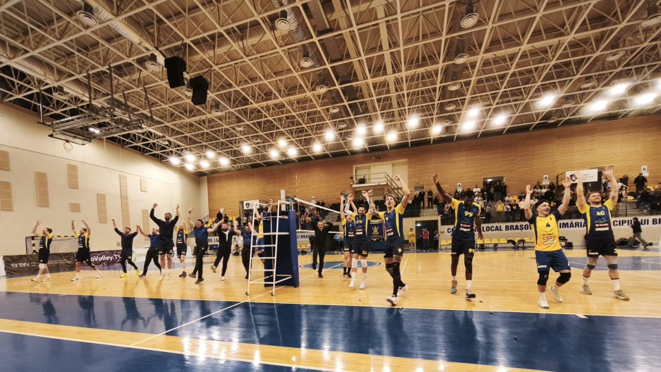 Volei. Corona Brașov s-a calificat în optimile de finală ale CEV Cup