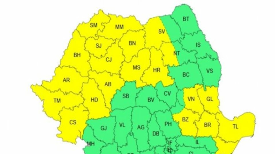 ANM: Ploi în toată țara și ninsoare în unele zone montane, în următoarele zile