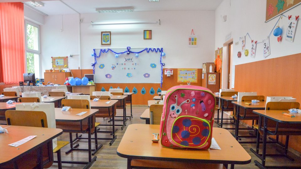 Programul „Primul Ghiozdan” continuă și în anul școlar 2025–2026 pentru elevii din clasa pregătitoare