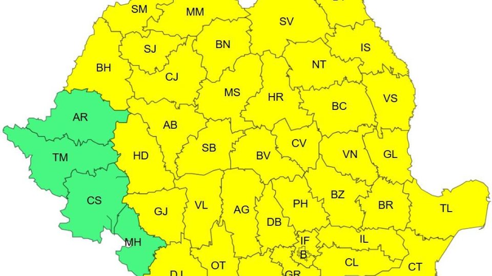 ANM: Cod galben de ploi, vijelii şi descărcări electrice, marţi şi miercuri, în majoritatea regiunilor
