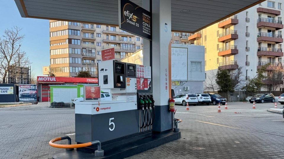 Noile măsuri de atenuare a creşterii preţurilor la carburanţi intră în vigoare