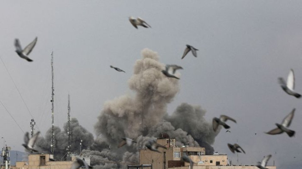 Război în Orientul Mijlociu. După uciderea a doi oficiali de rang înalt, Iranul lansează salve de rachete asupra Israelului