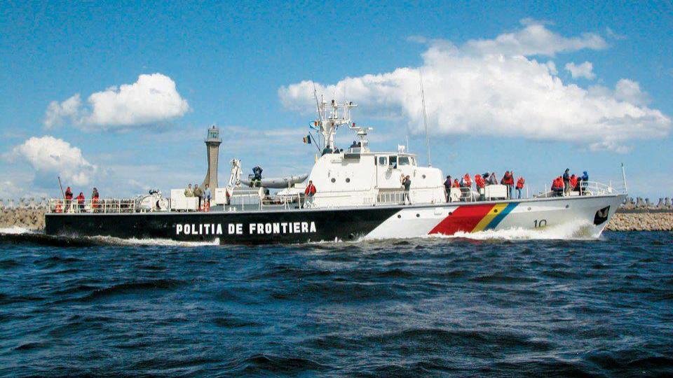 Resturile unei drone, găsite pe plajă în Mamaia