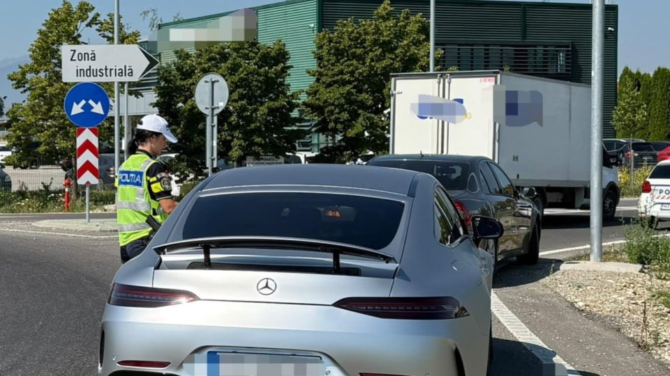 Aproape o sută de șoferi au fost amendați în timpul unei acțiuni de tip „Blitz”