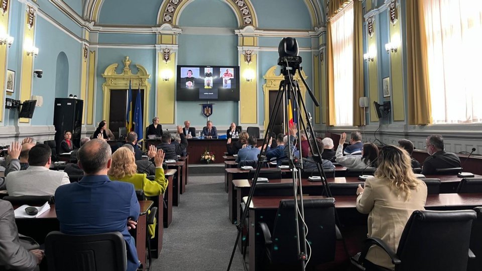 Consiliul Judeţean Braşov cumpără 27 de microbuze electrice