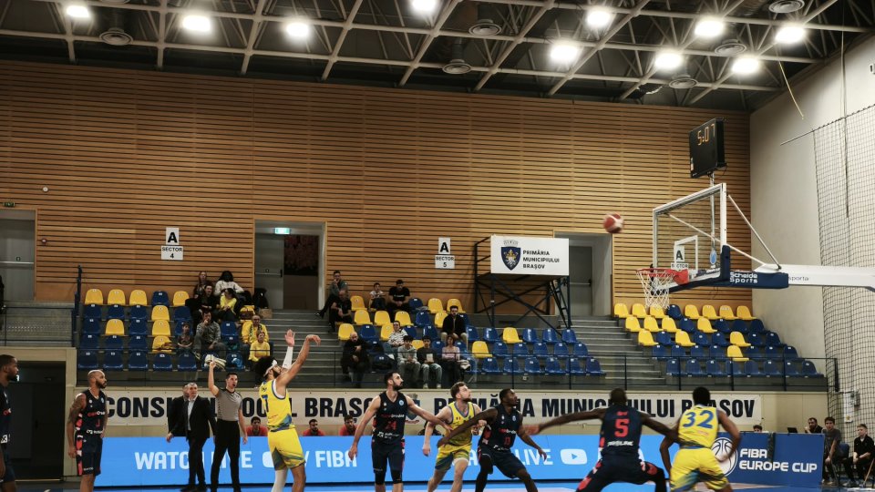 Baschet: Corona Brașov, eșec după un meci bun, în FIBA Europe Cup