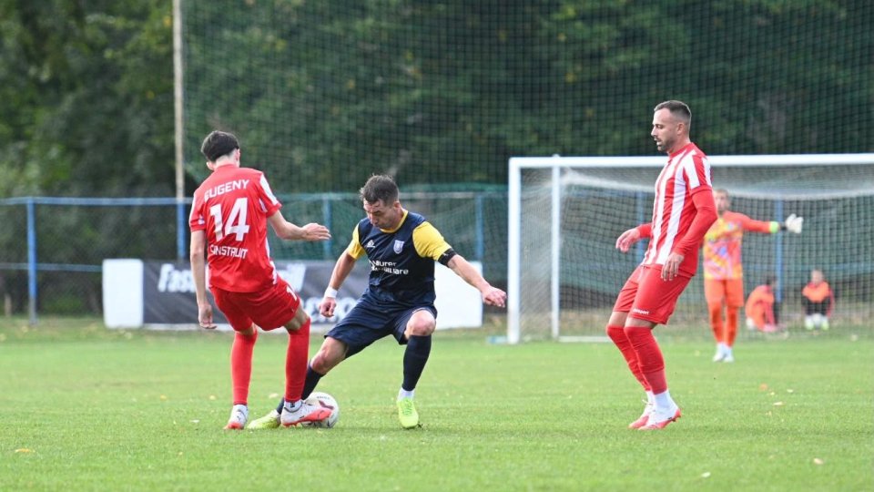 Fotbal. Corona, doar egal la penultima clasată