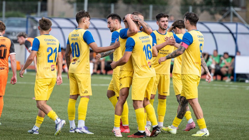 Fotbal. Corona Brașov - CS Tunari, în play-off-ul Cupei României