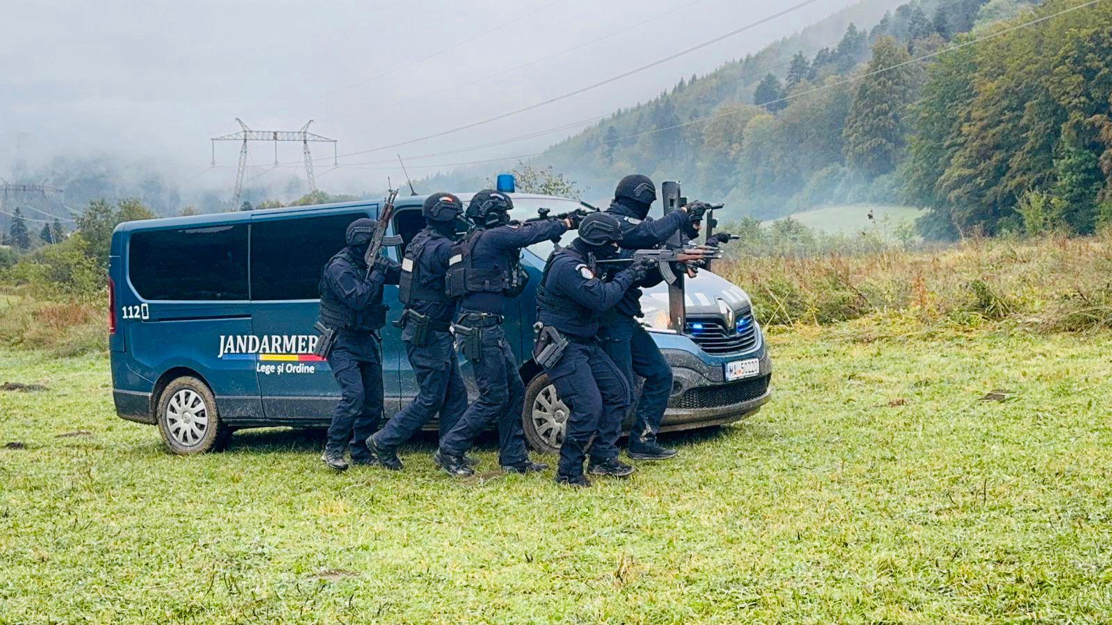 Jandarmii Grupării Mobile au încheiat cu succes exercițiul SARMIS OLT /