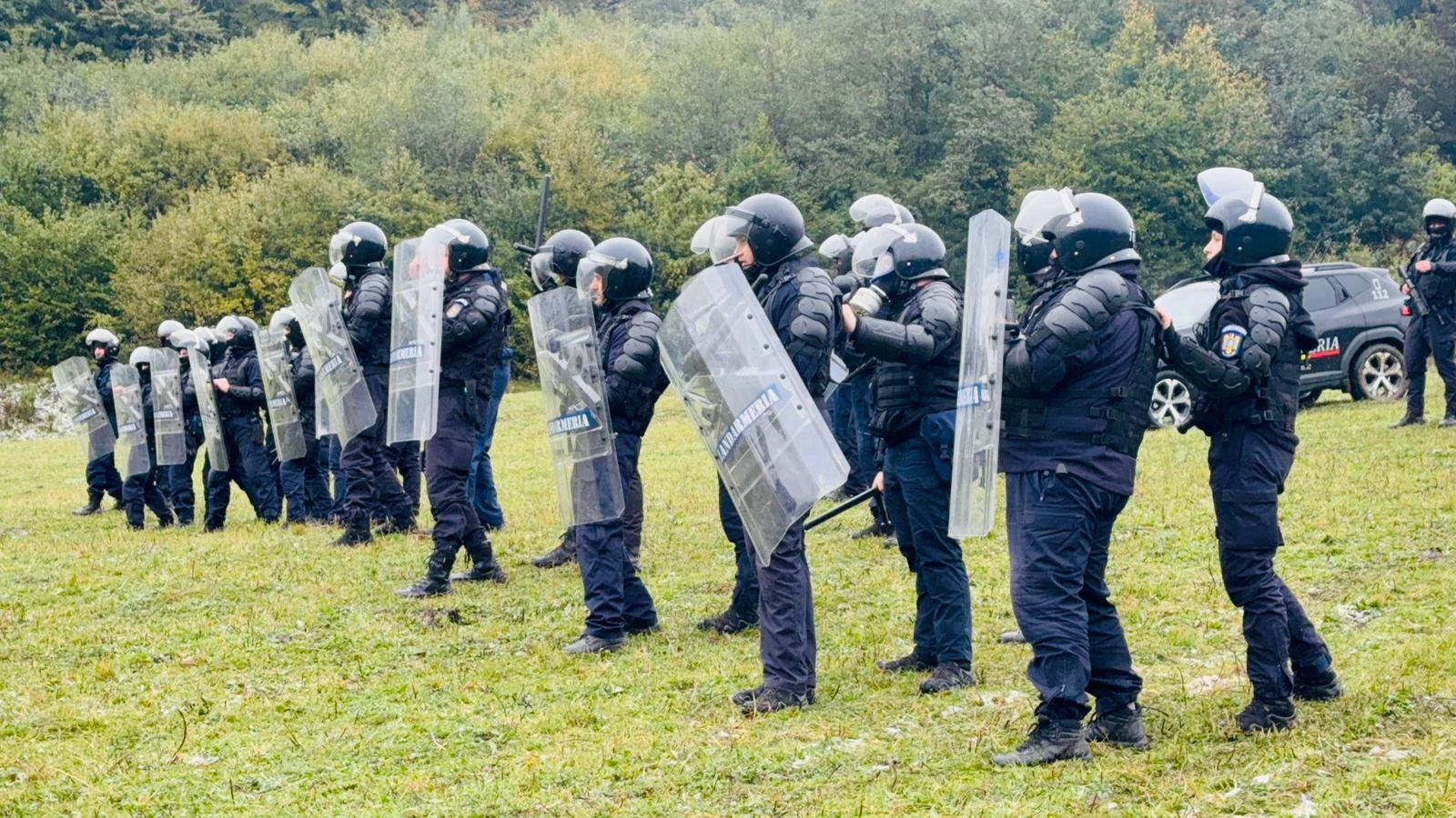 Jandarmii Grupării Mobile au încheiat cu succes exercițiul SARMIS OLT /