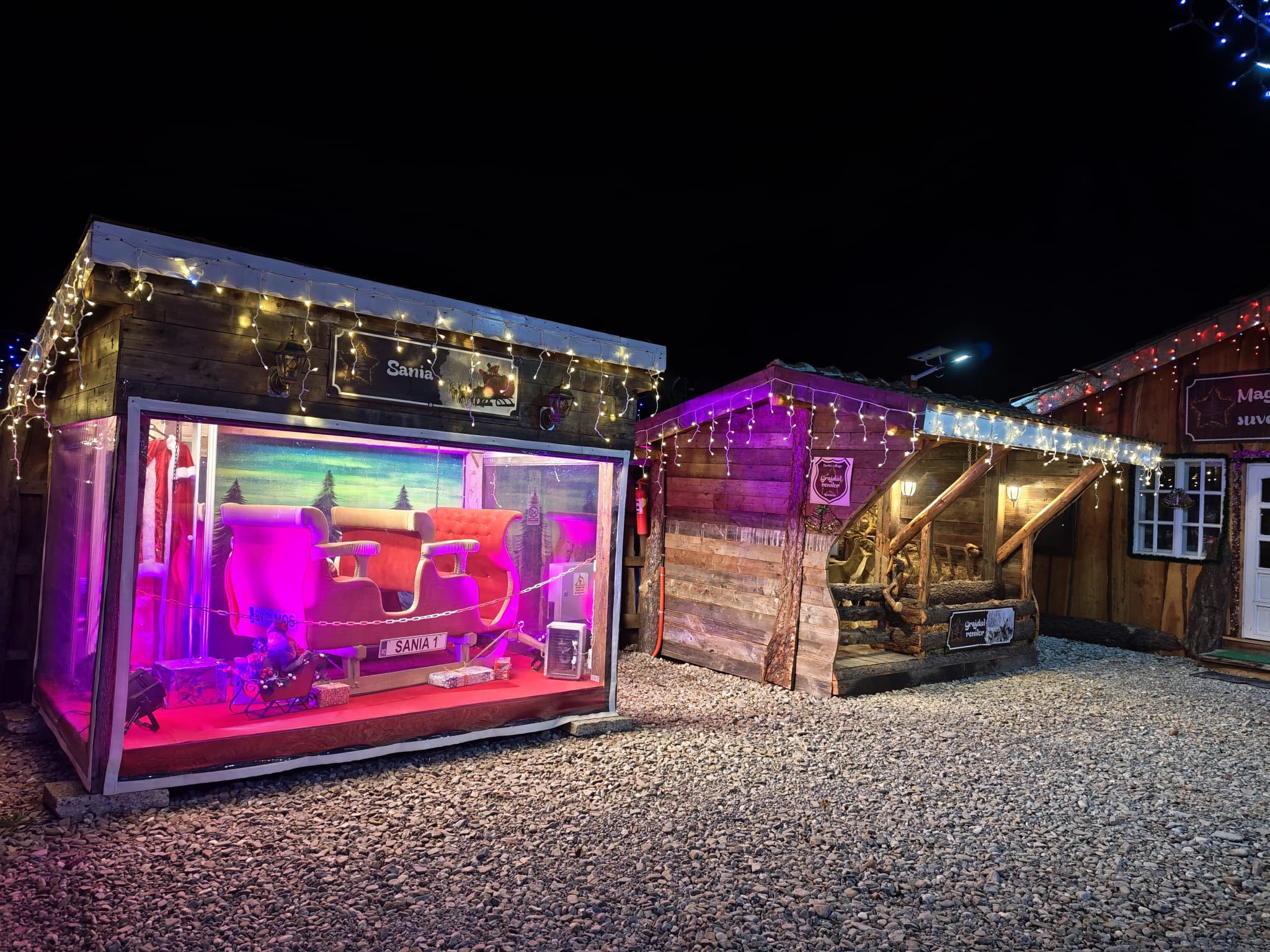 Două lumi de basm pentru copii, de sărbători, aproape de Brașov /