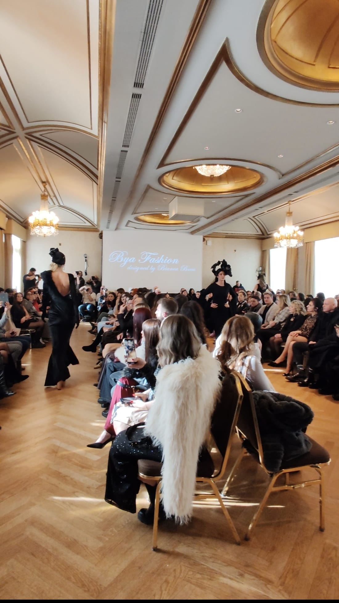 Colecție Bianca Bucă la Milano Fashion Week /