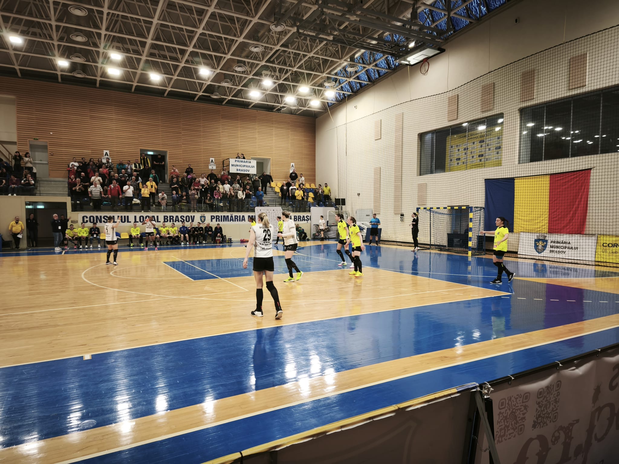 Handbal: Victorie în Liga Florilor pentru Corona Brașov