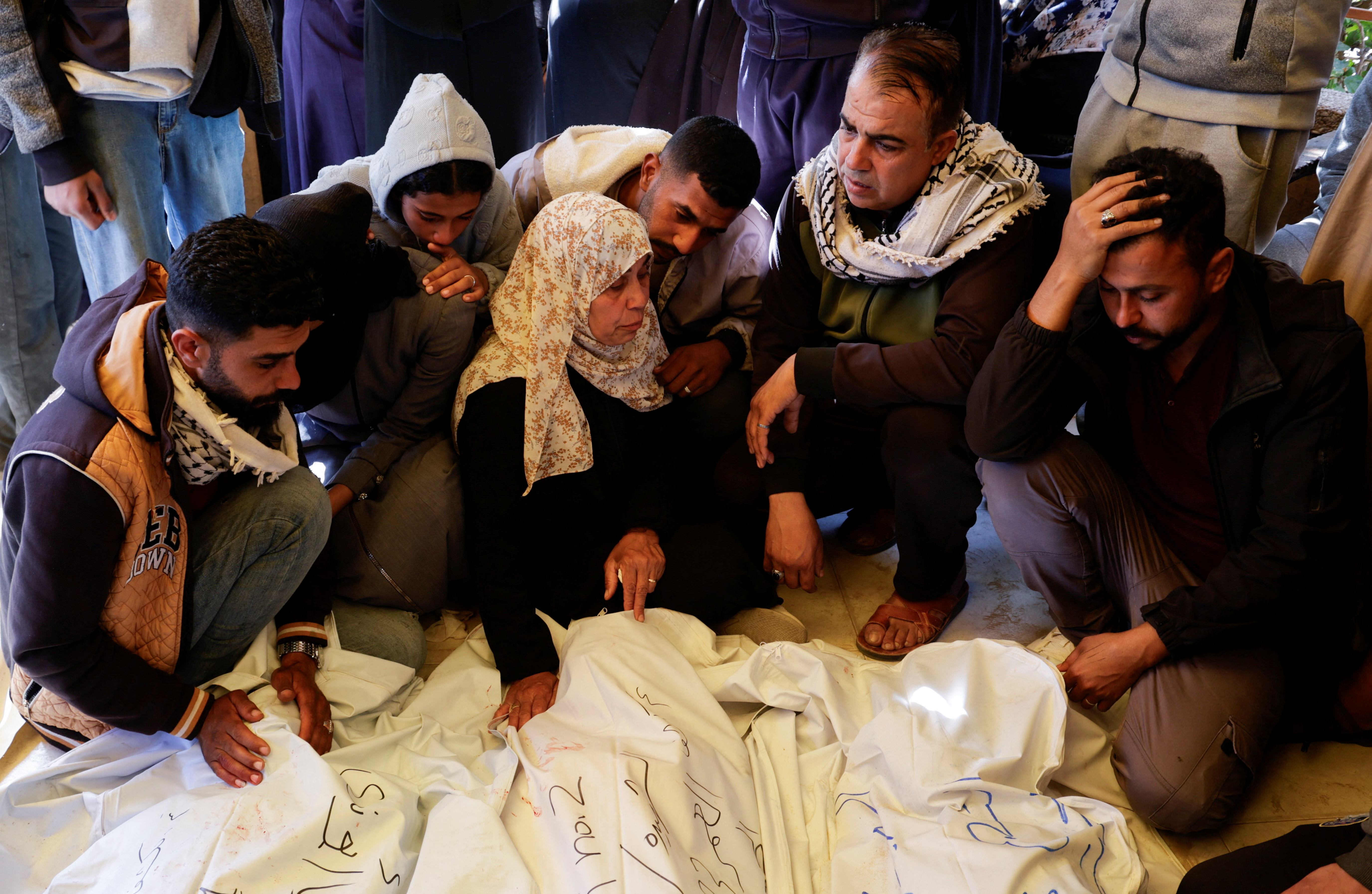 Bombardamente în Gaza