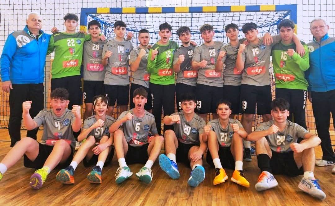 Două echipe din Braşov la turneul semifinal