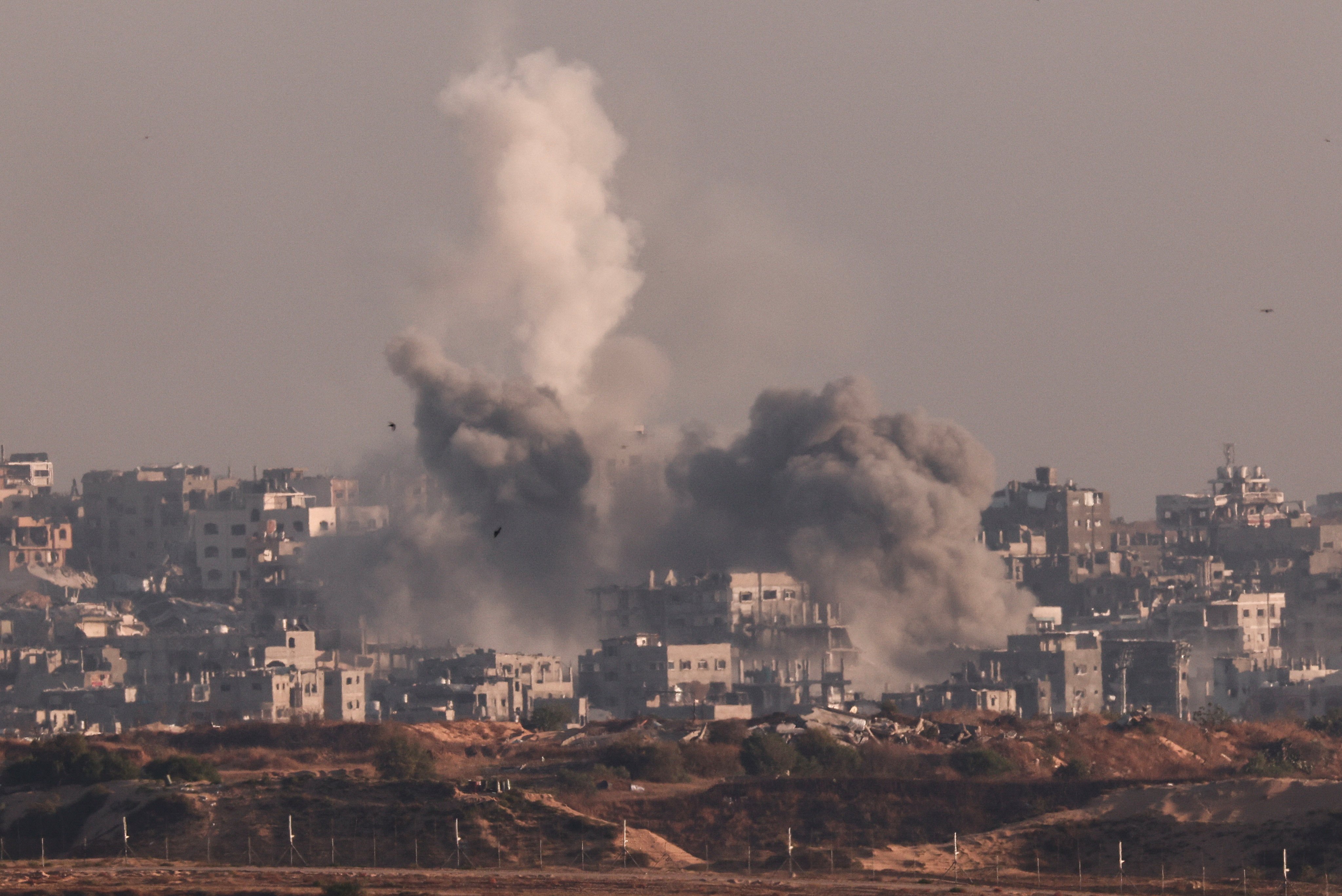 15 persoane ucise în Gaza în raiduri israeliene