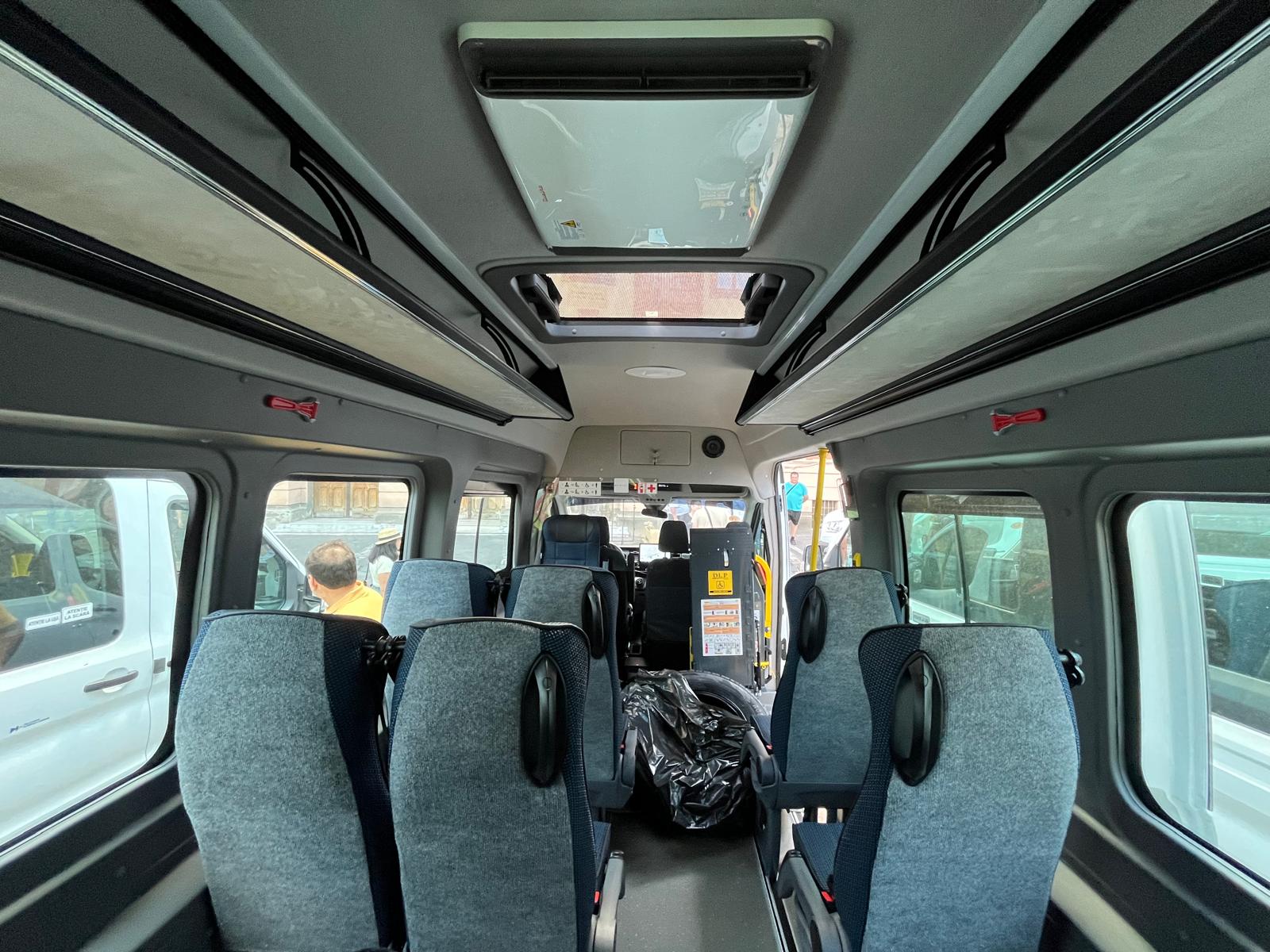 Microbuze școlare electrice noi /