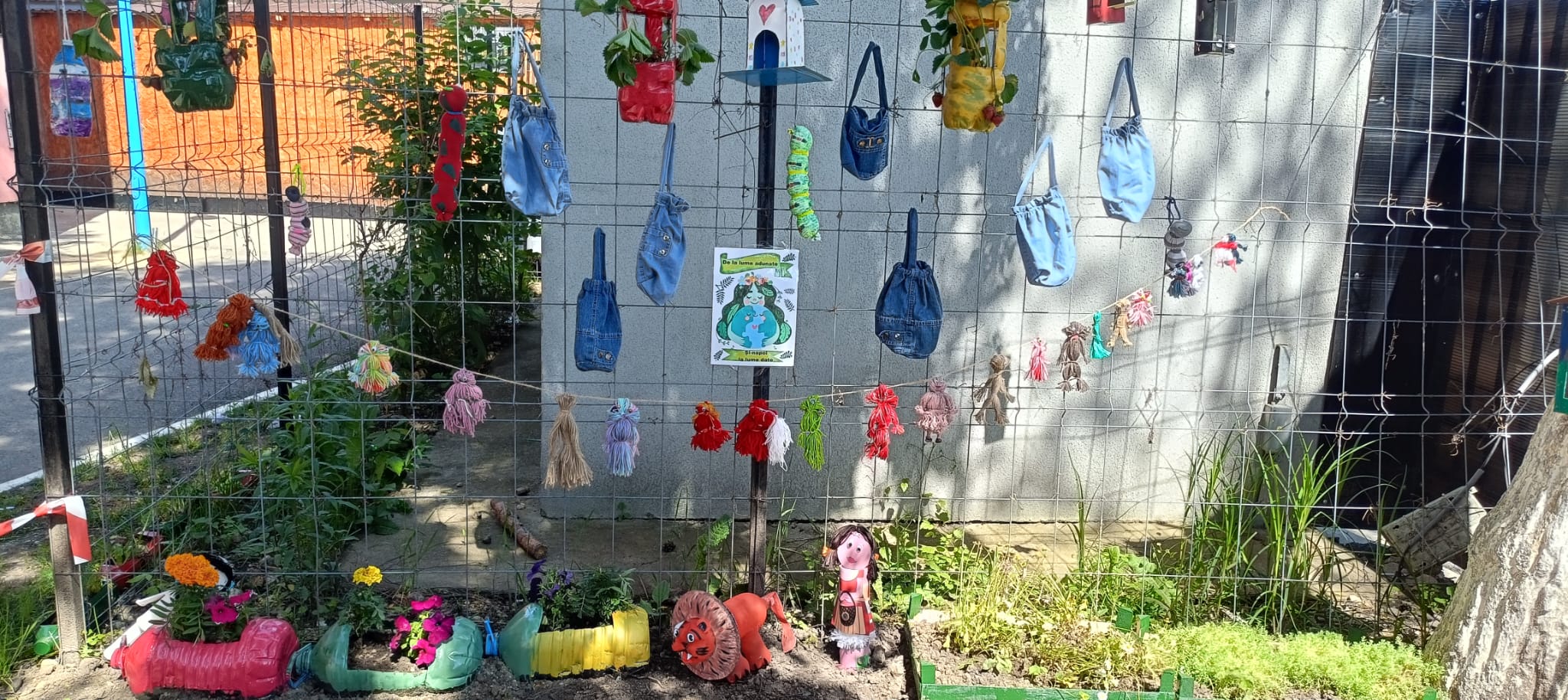 Reciclare creativă la Școala Nr. 14 /