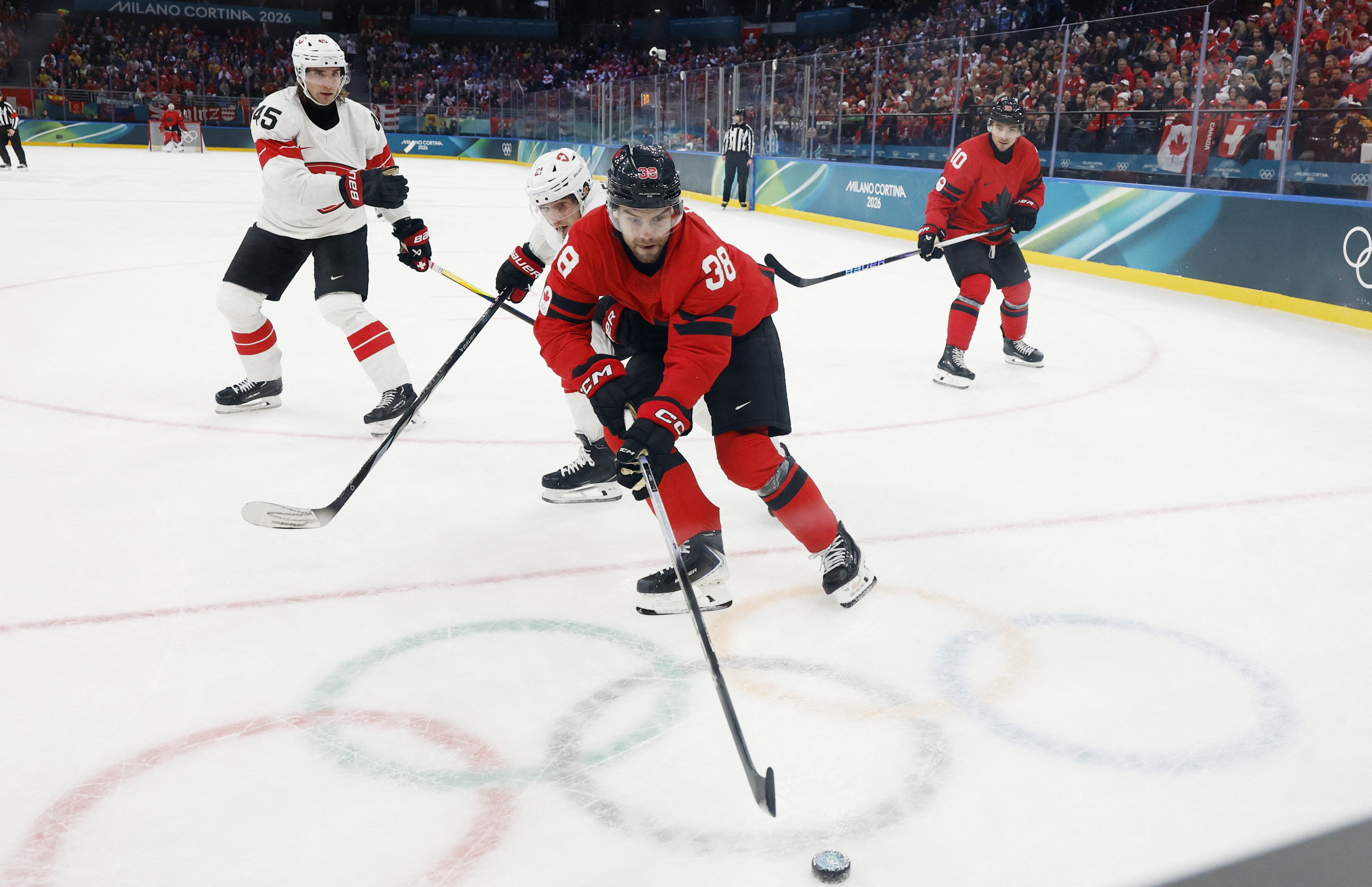 Hochei. Canada pare de neoprit