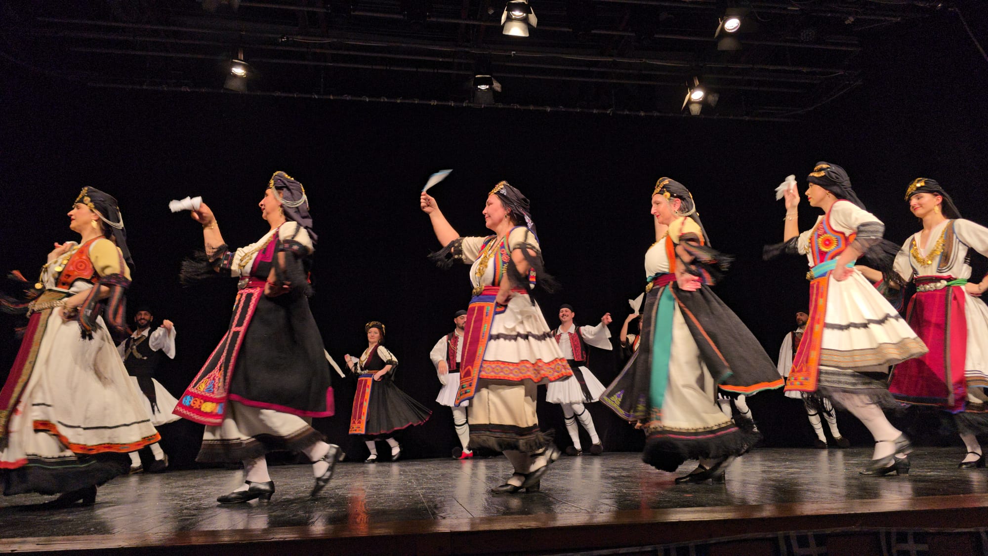 Spectacol dedicat Zilei Naționale a Greciei /