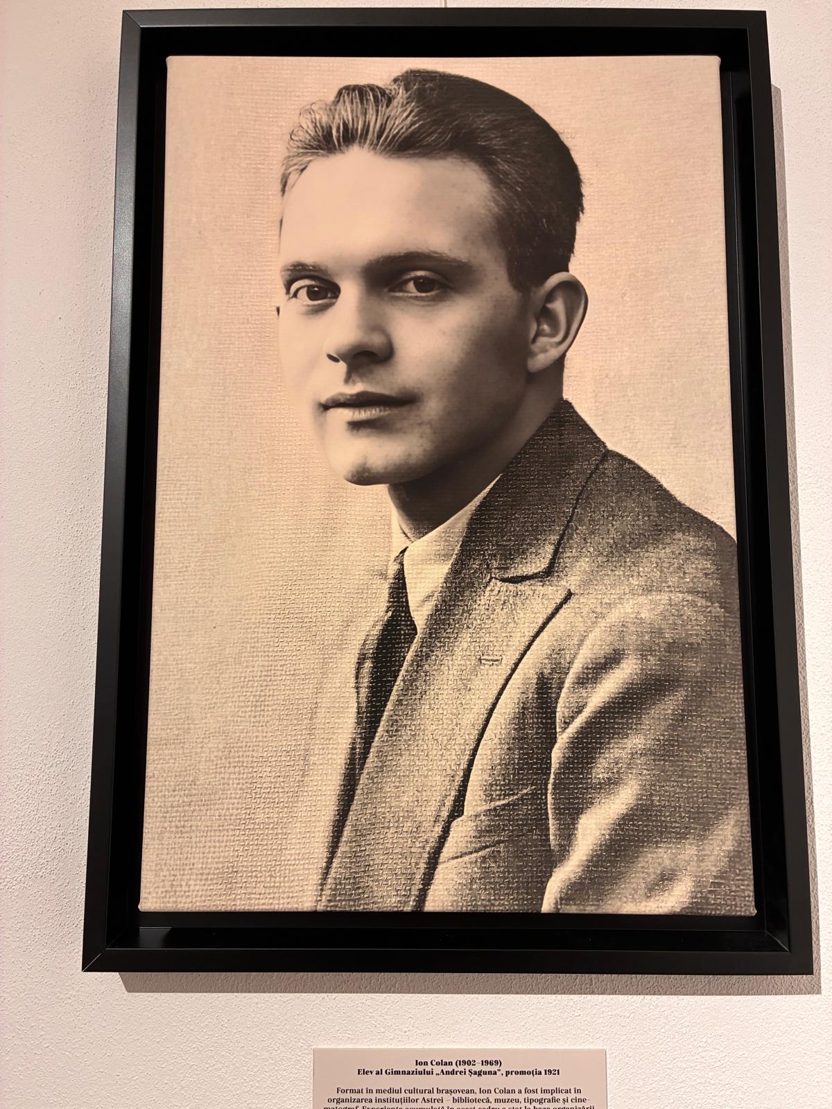 Expoziție aniversară /